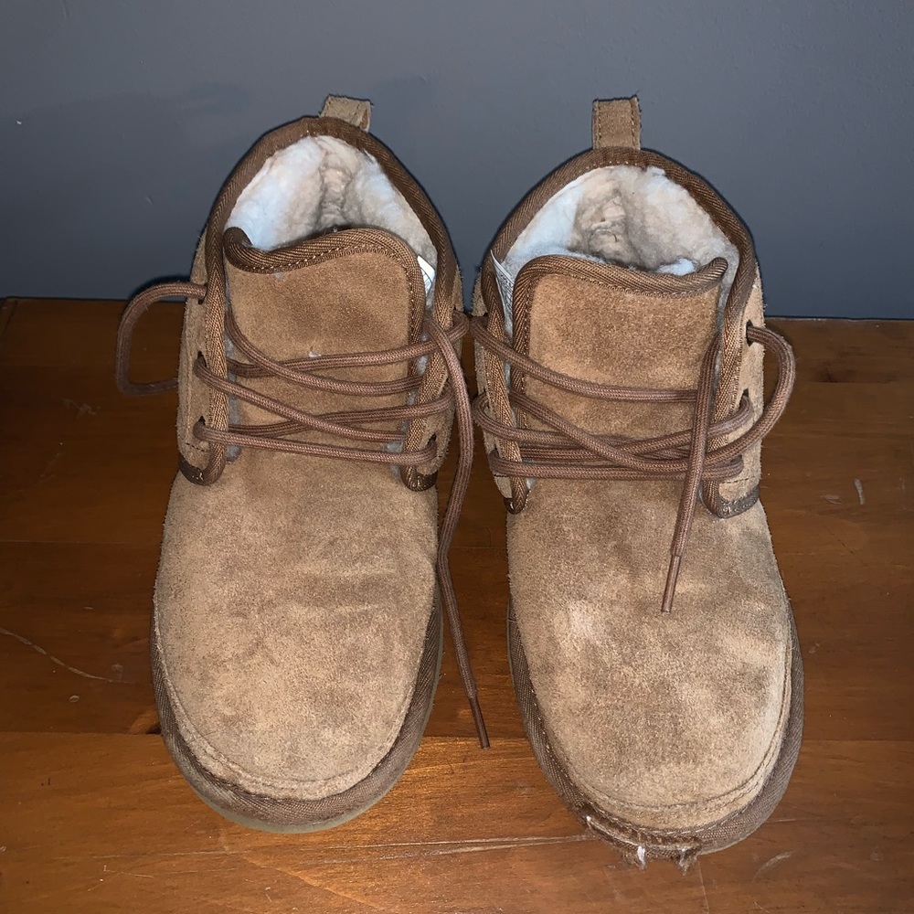 Men’s Lace up Ugg Boots in Chestnut